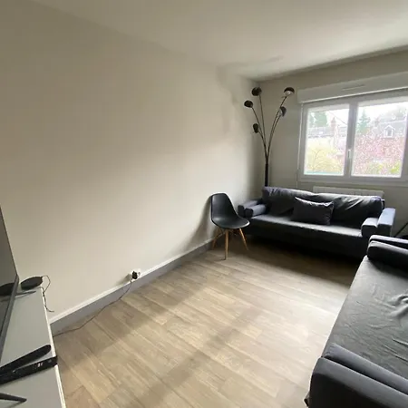 La Voisine Sur - 302 Apartment